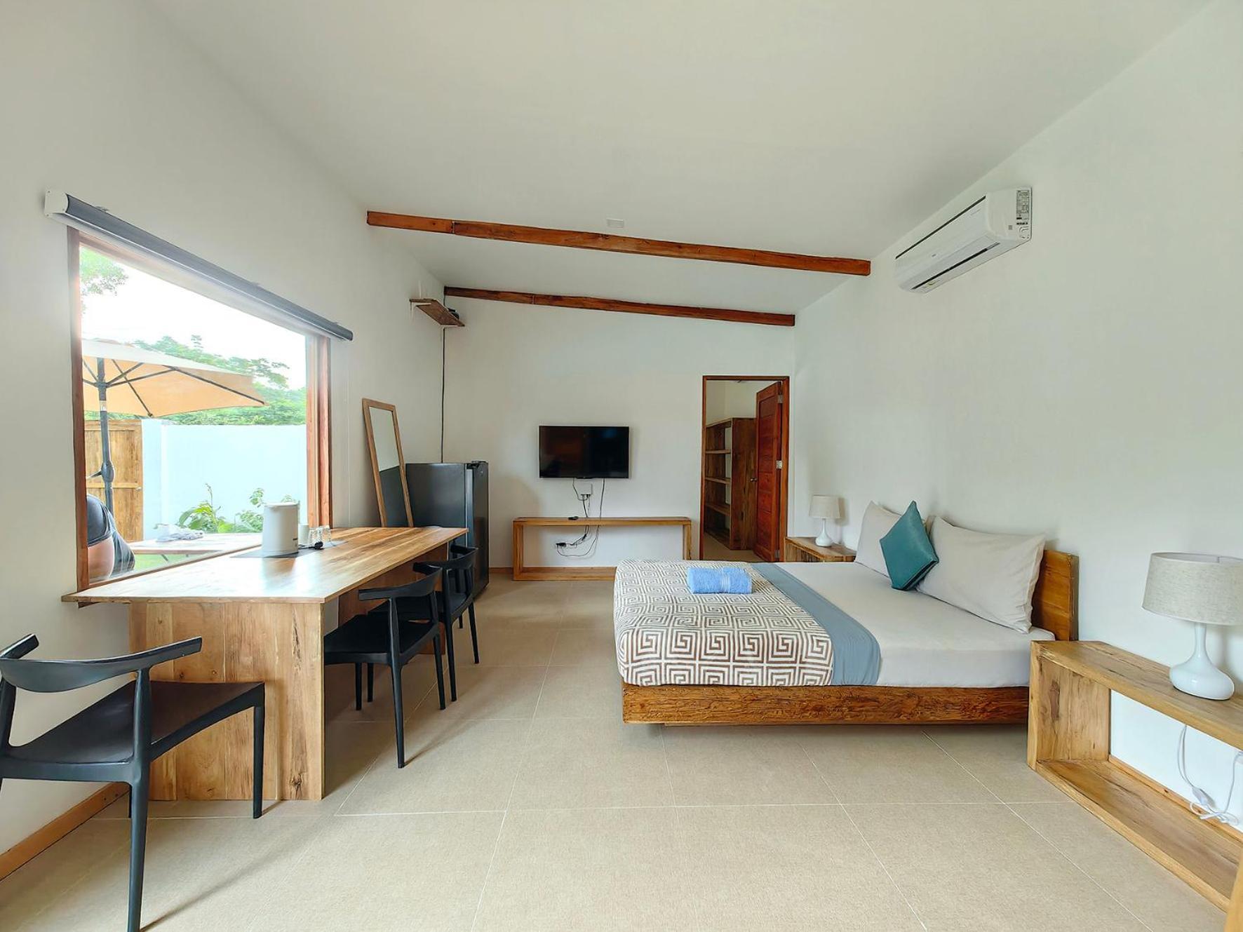 Island World Panglao Exterior foto